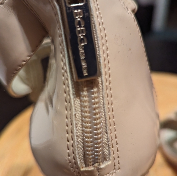 BCBGeneration Cayce 7.5 M Beige Patent Open Toe Sandals Ankle Cuff Stiletto New - Picture 12 of 16